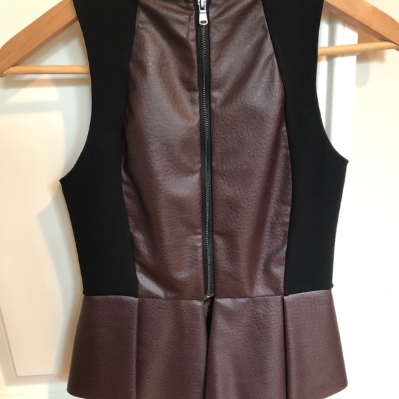 NWT Dolce Vita Peplum Top - Picture 2 of 4